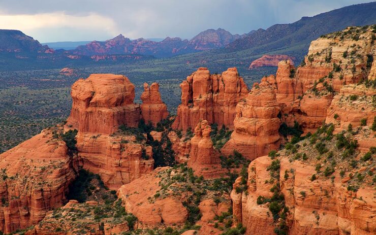 A Guide to Sedona’s Famous Red Rock Formations: Hiking Trails to ...